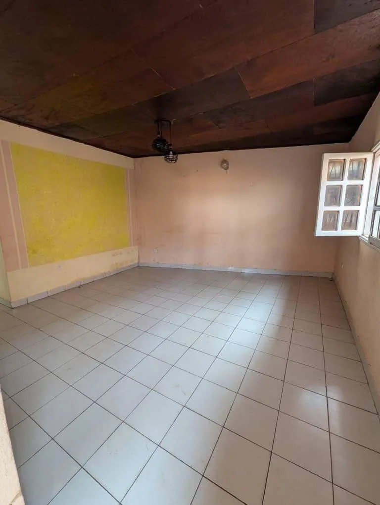 31660- Studio à louer 60000 situé à Damas