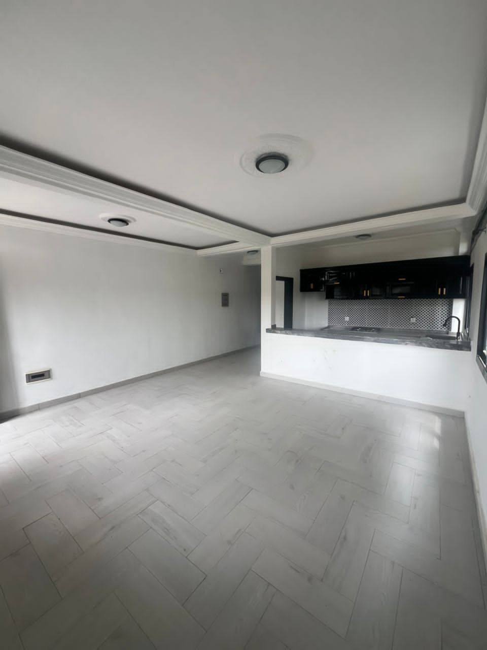 Studio moderne nouvellement construit à Nyalla Pariso