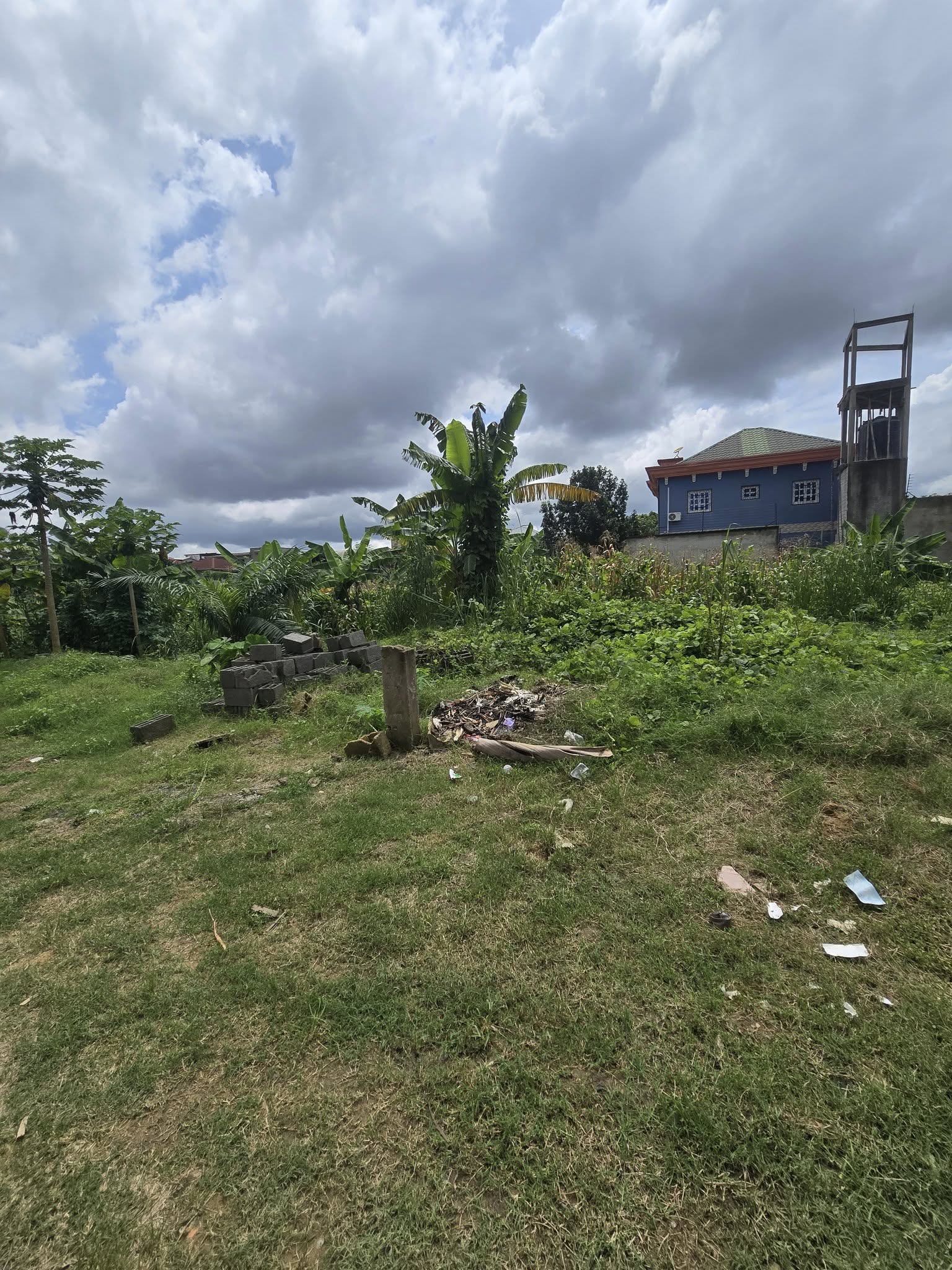 Terrain titré à vendre à Logbessou superficie 357m²