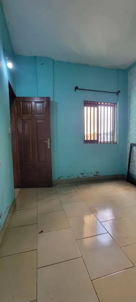 Appartement confortable à louer, Bafoussam Marché B