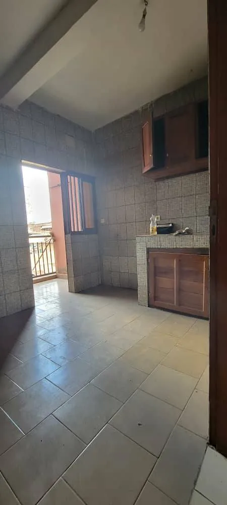 Appartement confortable à louer, Bafoussam Marché B