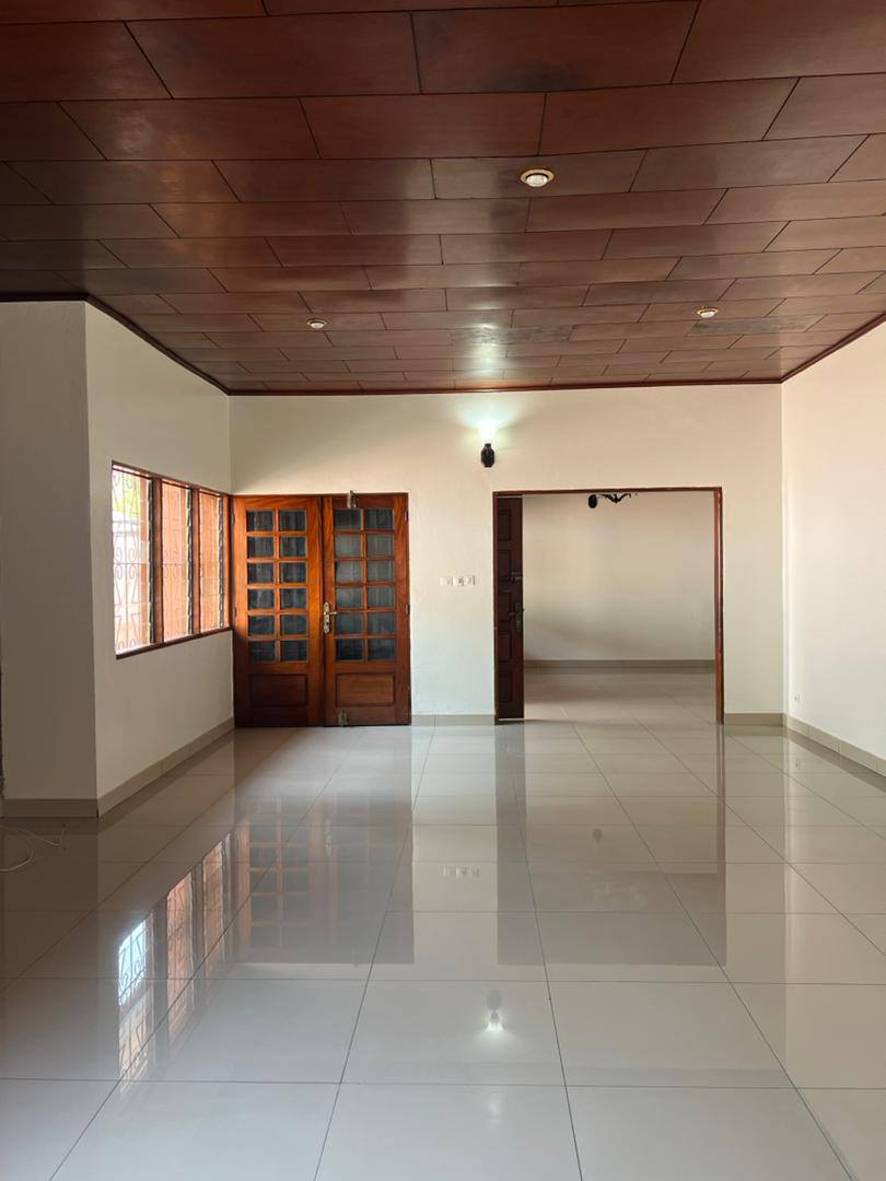 Magnifique appartement spacieux à louer, Yaoundé Omnisport