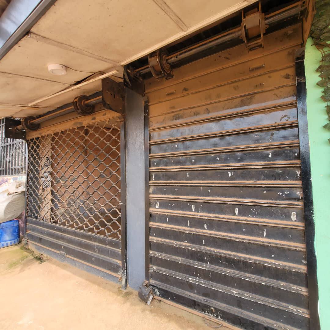 PIL_boutique_omnisport_041125_01