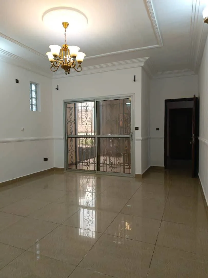 36443- STUDIO MODERNE À LOUER, YAOUNDE NGOUSSO 120000 FCFA