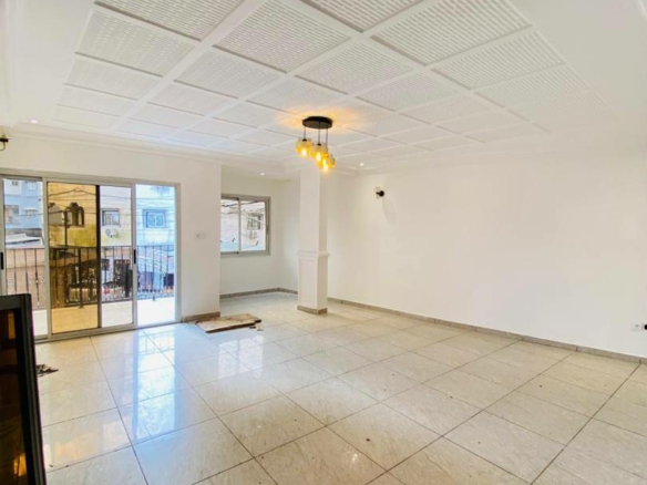 APPARTEMENT CLIMATISÉ SITUÉ À AKWA AU 3 ÉME ÉTAGE