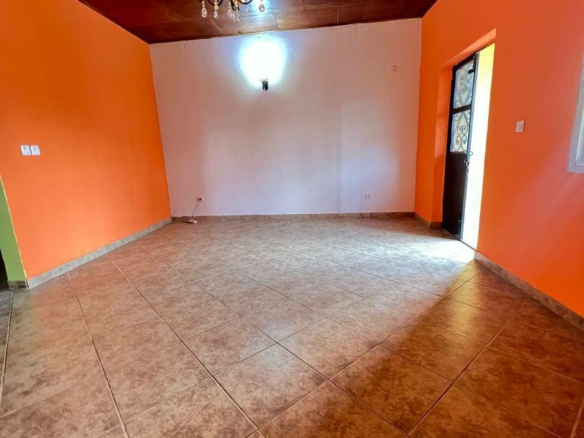 Appartement moderne à l'étage 3e niveau, Logbessou