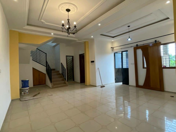 MINI DUPLEX NOUVELLEMENT CONSTRUIT SITUÉ À L'HOPITAL GENERAL