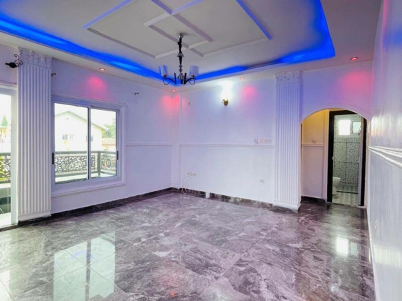 STUDIO MODERNE ENTIREMENT STAFFÉ SITUÉ À KOTTO VILLAGE