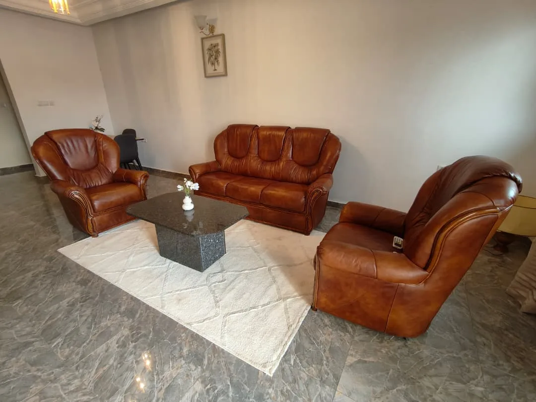 Chambre meublée A louer a Odza 20000