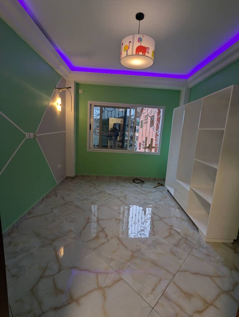 YI_appartement_jouvence_131125_chb2