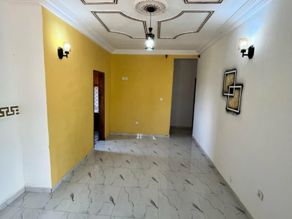 Studio moderne à louer, Yaoundé Mvog Betsi
