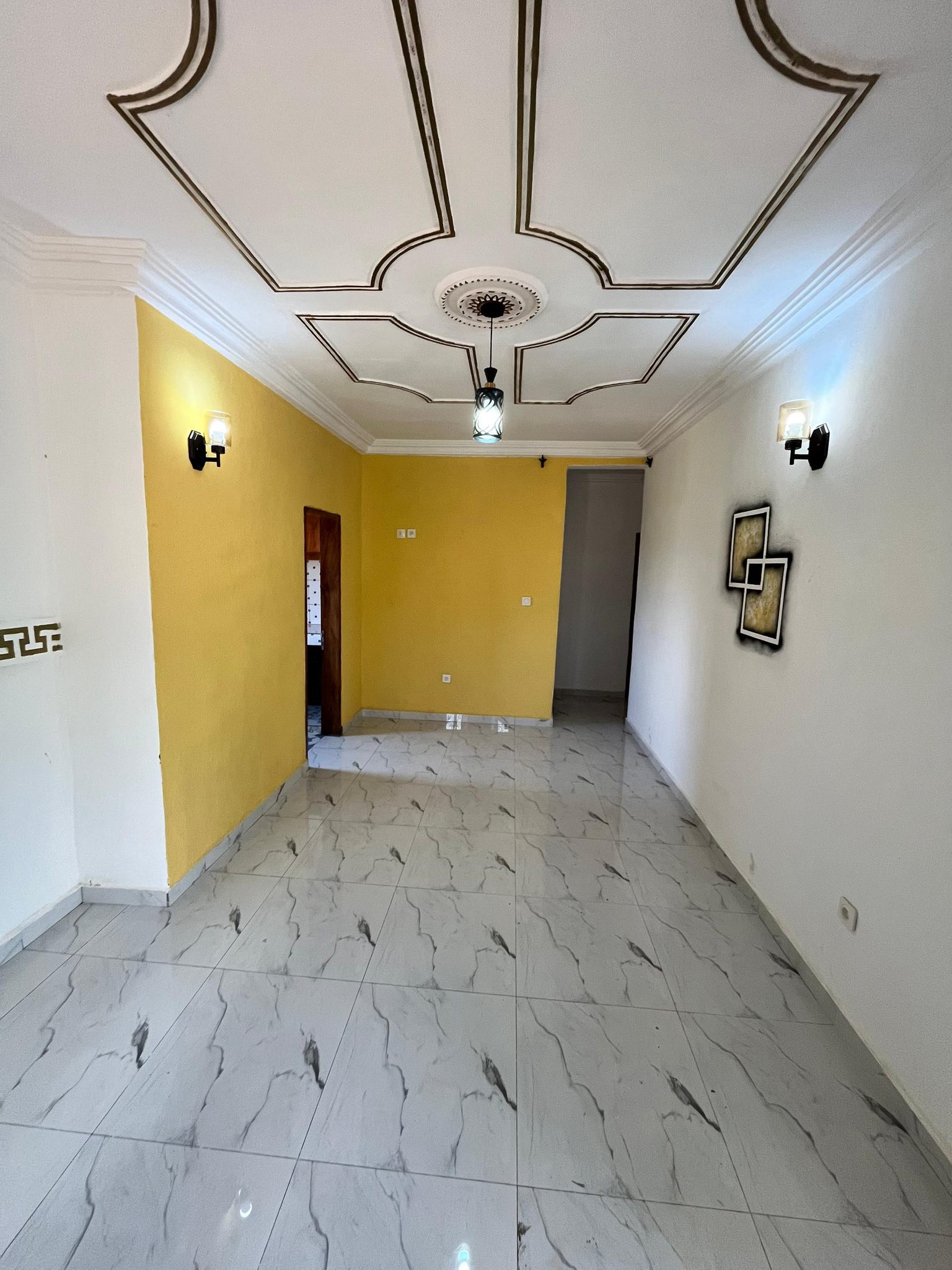 Studio moderne à louer, Yaoundé Mvog Betsi