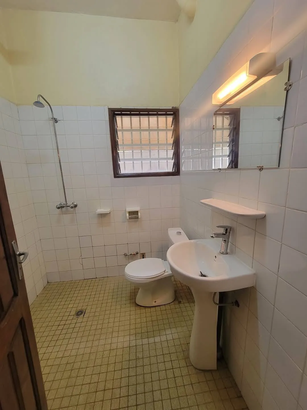 ZD_appartement_biyemassi_181125_dch2 Appartement individuel à louer, Biyem-Assi Maison Blanche