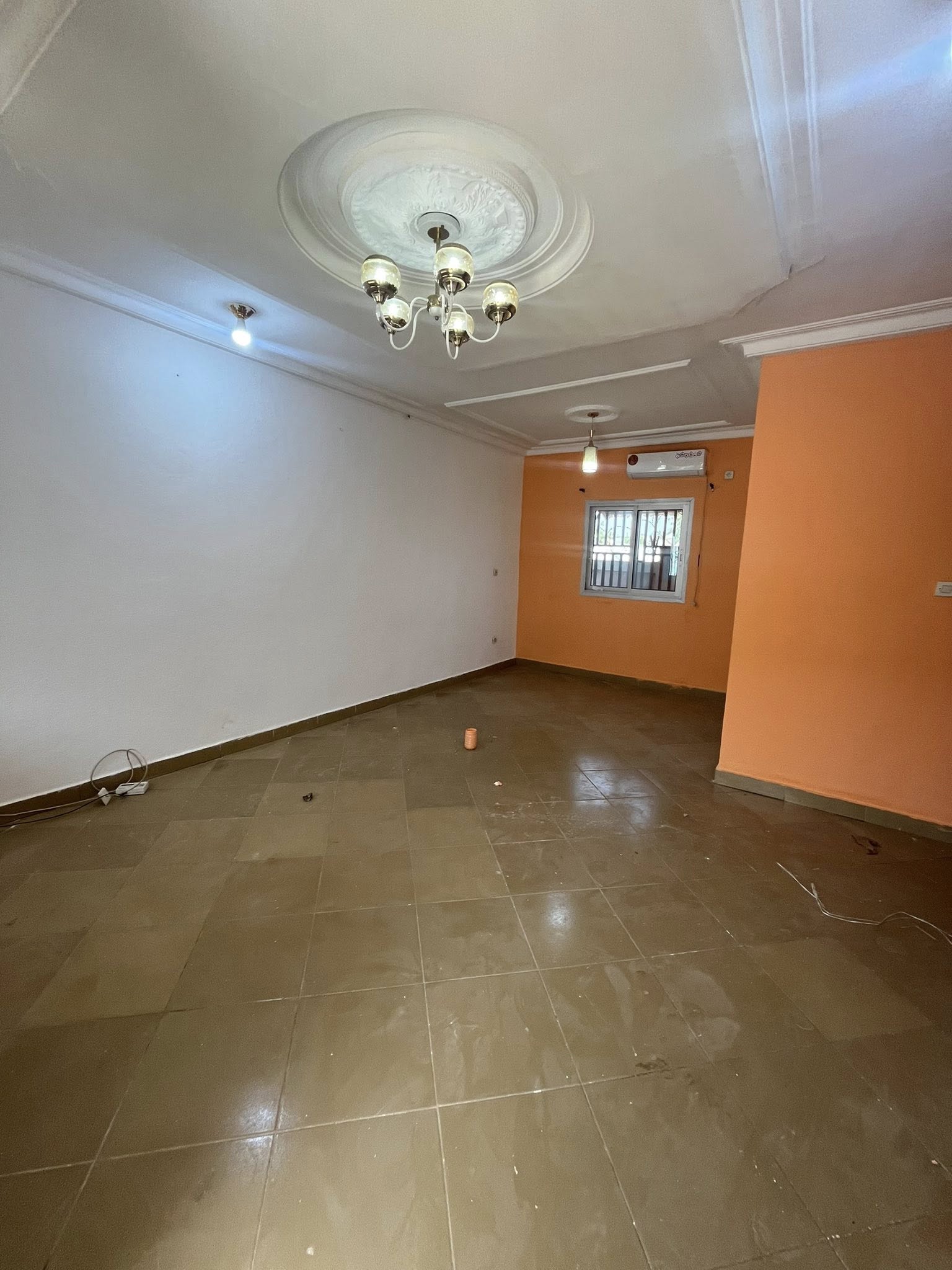 Studio haut standing à louer, Plateau Garoua