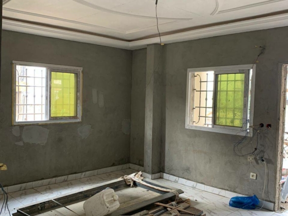 Appartement moderne en cour de finition à Makepe