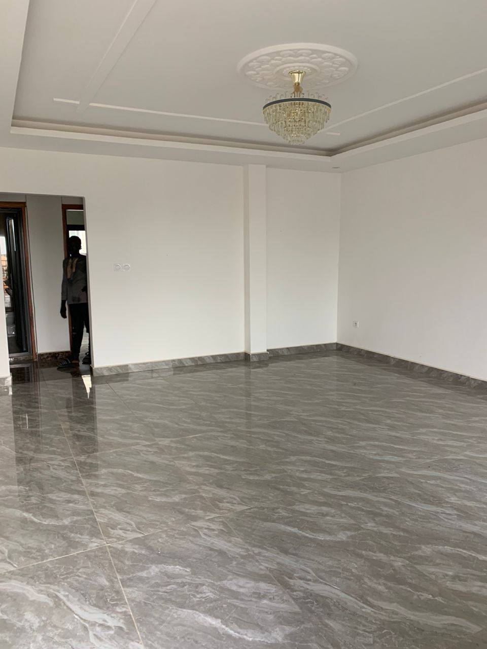 Joli appartement haut standing nouvellement construit Kotto