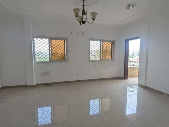 APPARTEMENT CHIC DISPONIBLE À YAOUNDÉ OMNISPORT