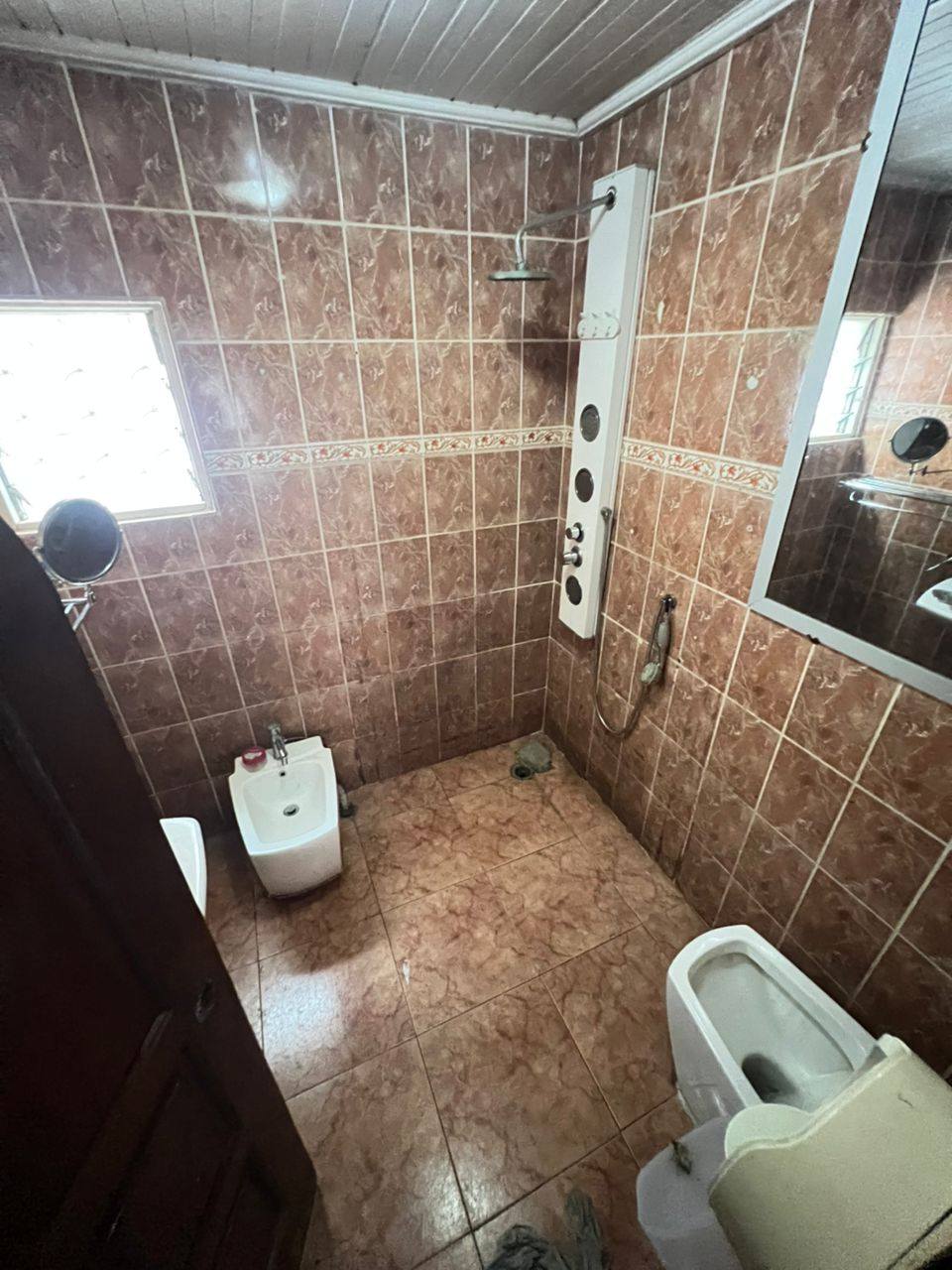 LI_villa_makepe_121225_dch3