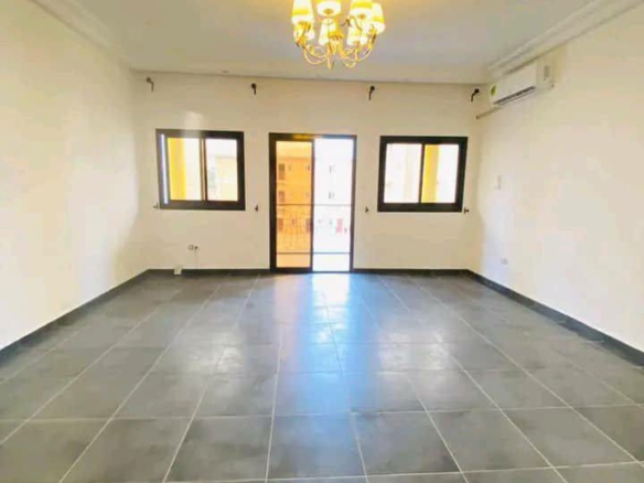 APPARTEMENT NEUF CLIMATISÉ SITUÉ À NDOGBONG
