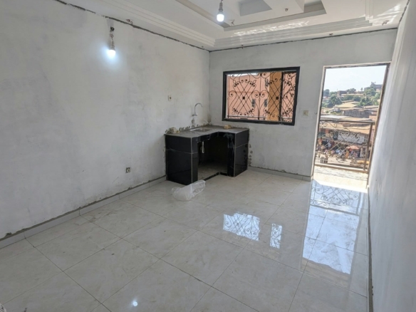 YAOUNDÉ ESSOS MAGNIFIQUE STUDIO EN PLEIN FINITION