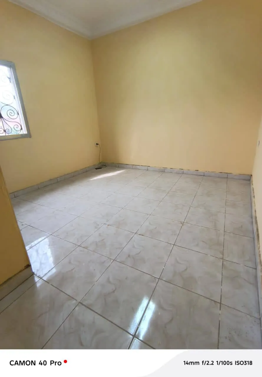 Studio moderne chic à Fougerolle Yaoundé