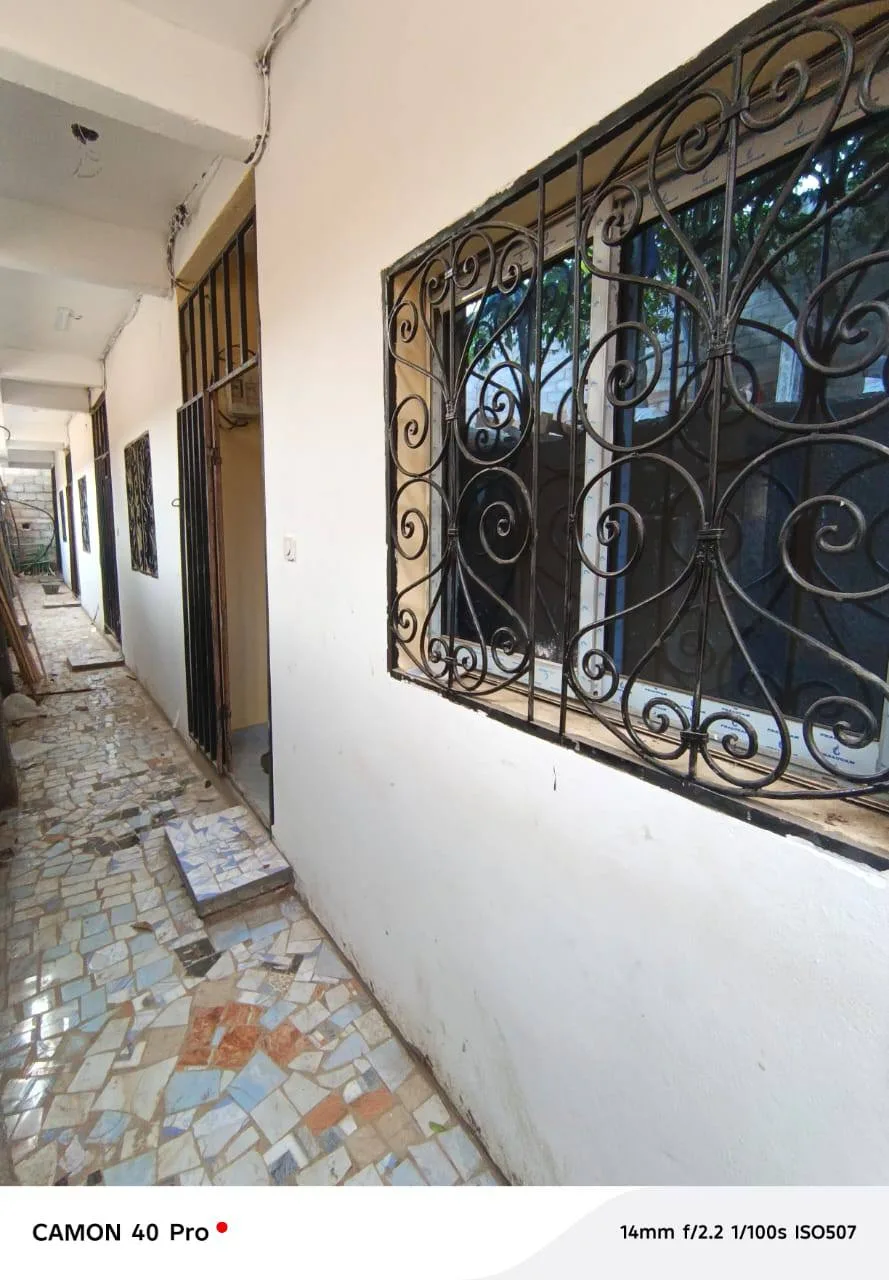 Studio moderne chic à Fougerolle Yaoundé