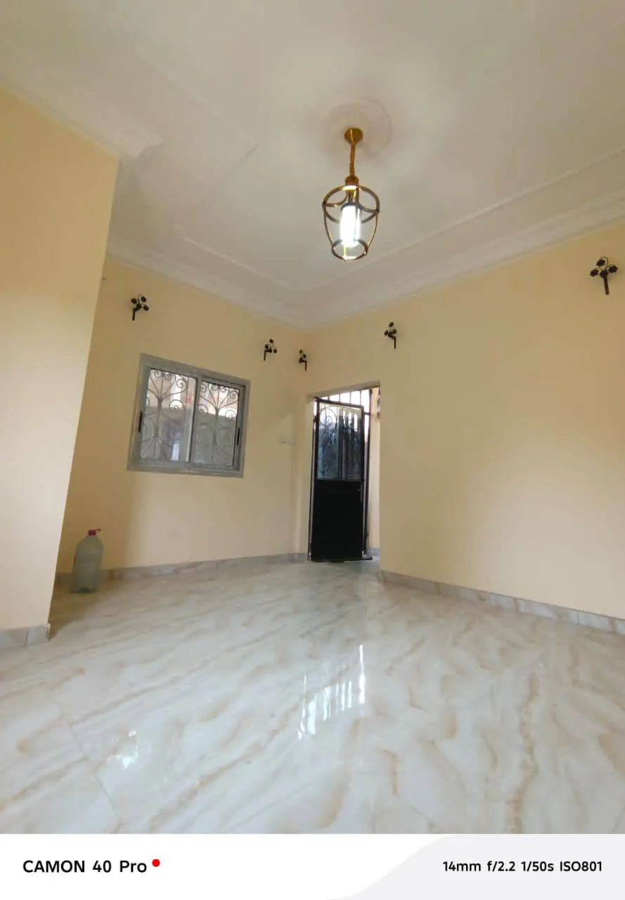 Studio moderne chic à Fougerolle Yaoundé