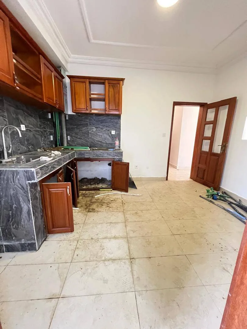 VASTE APPARTEMENT MODERNE CLIMATISÉ À LOGPOM