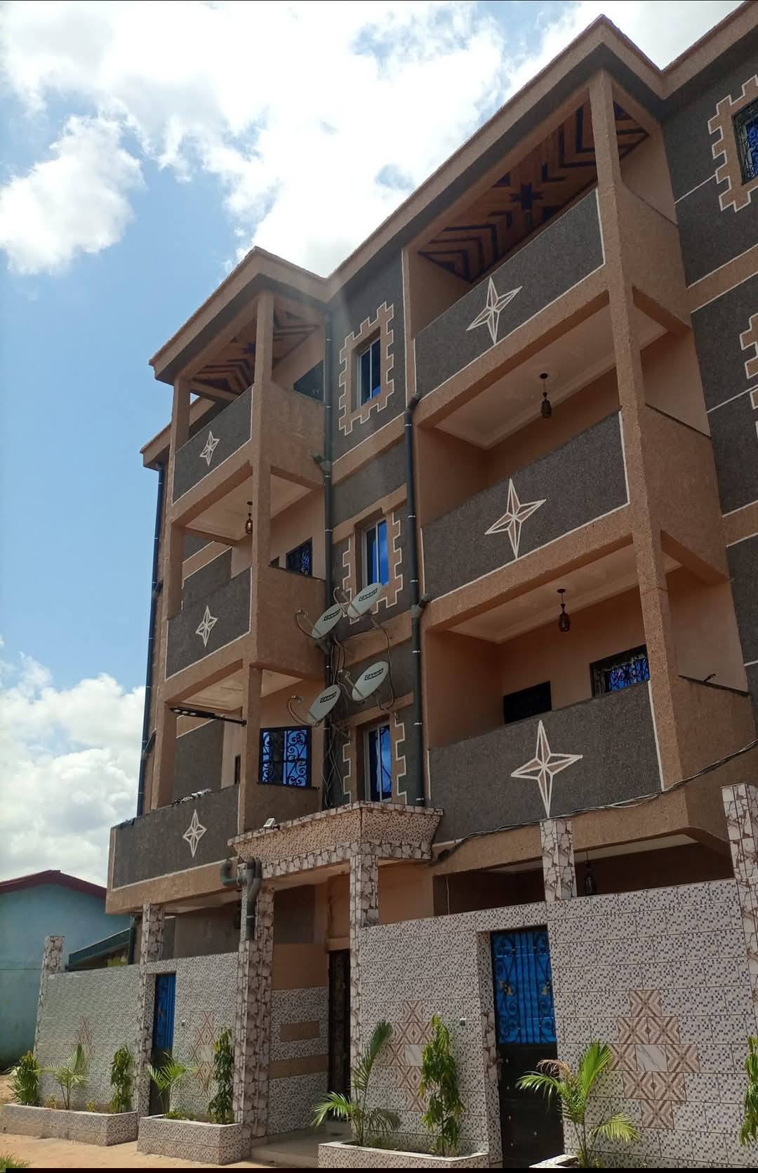 DZ_studio_nsam_200226_ext