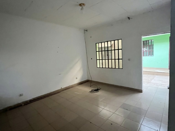 Studio disponible dans un camp à Garoua Plateau