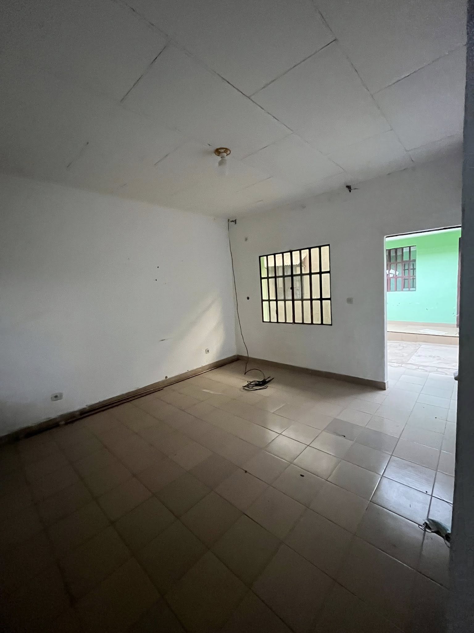 Studio disponible dans un camp à Garoua Plateau