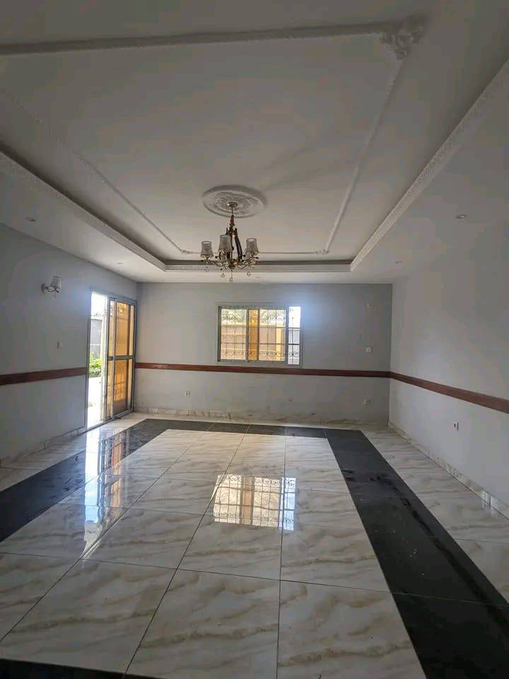 APPARTEMENT À LOUER À TOTAL NGOUSSO