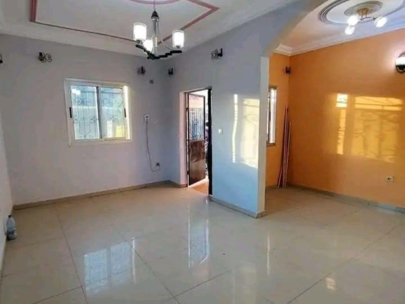 Yaoundé Ngousso Studio chic et moderne à louer