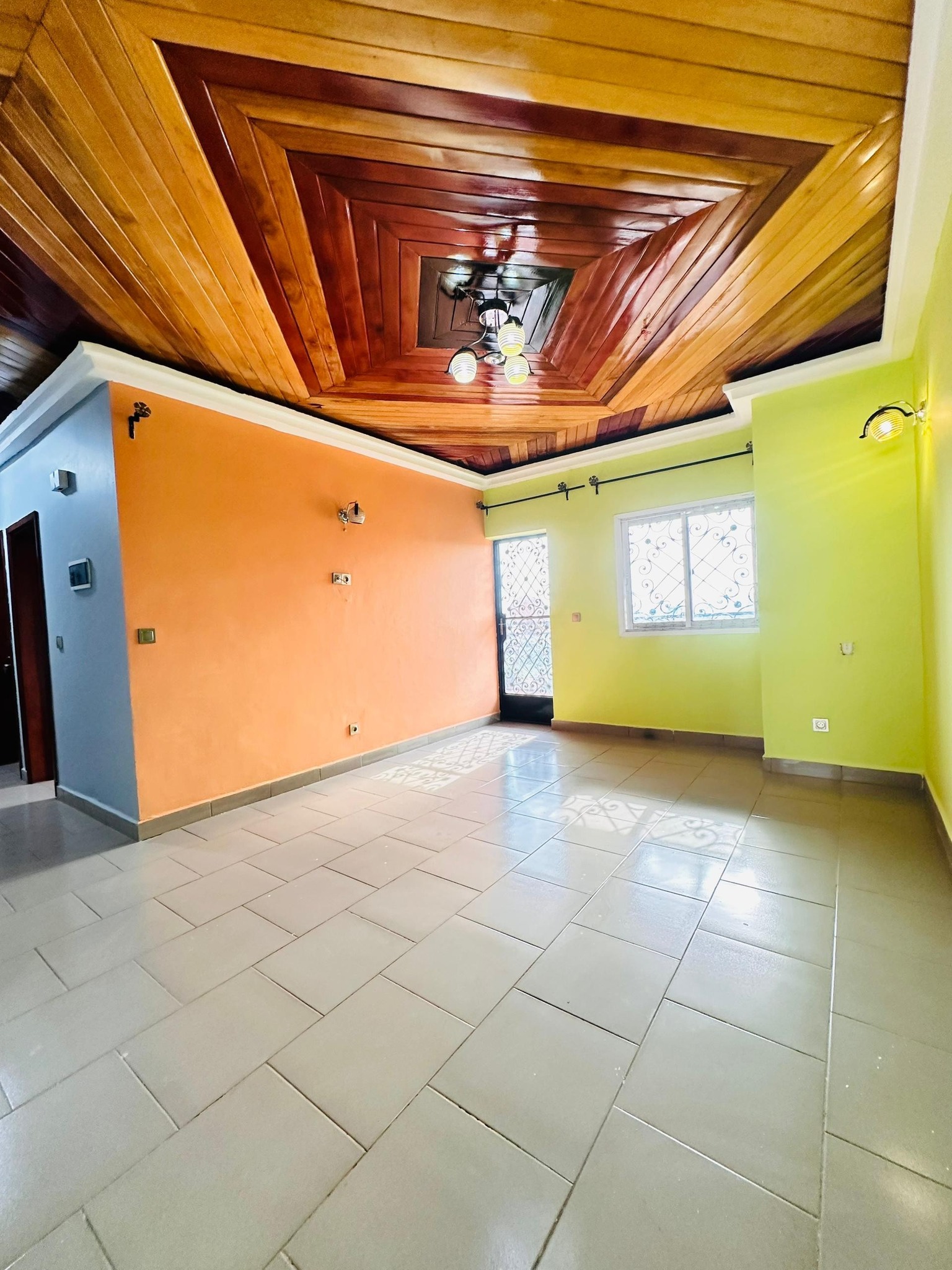 STUDIO HAUT STANDING À LOUER, DAMAS SAINTE MARIE