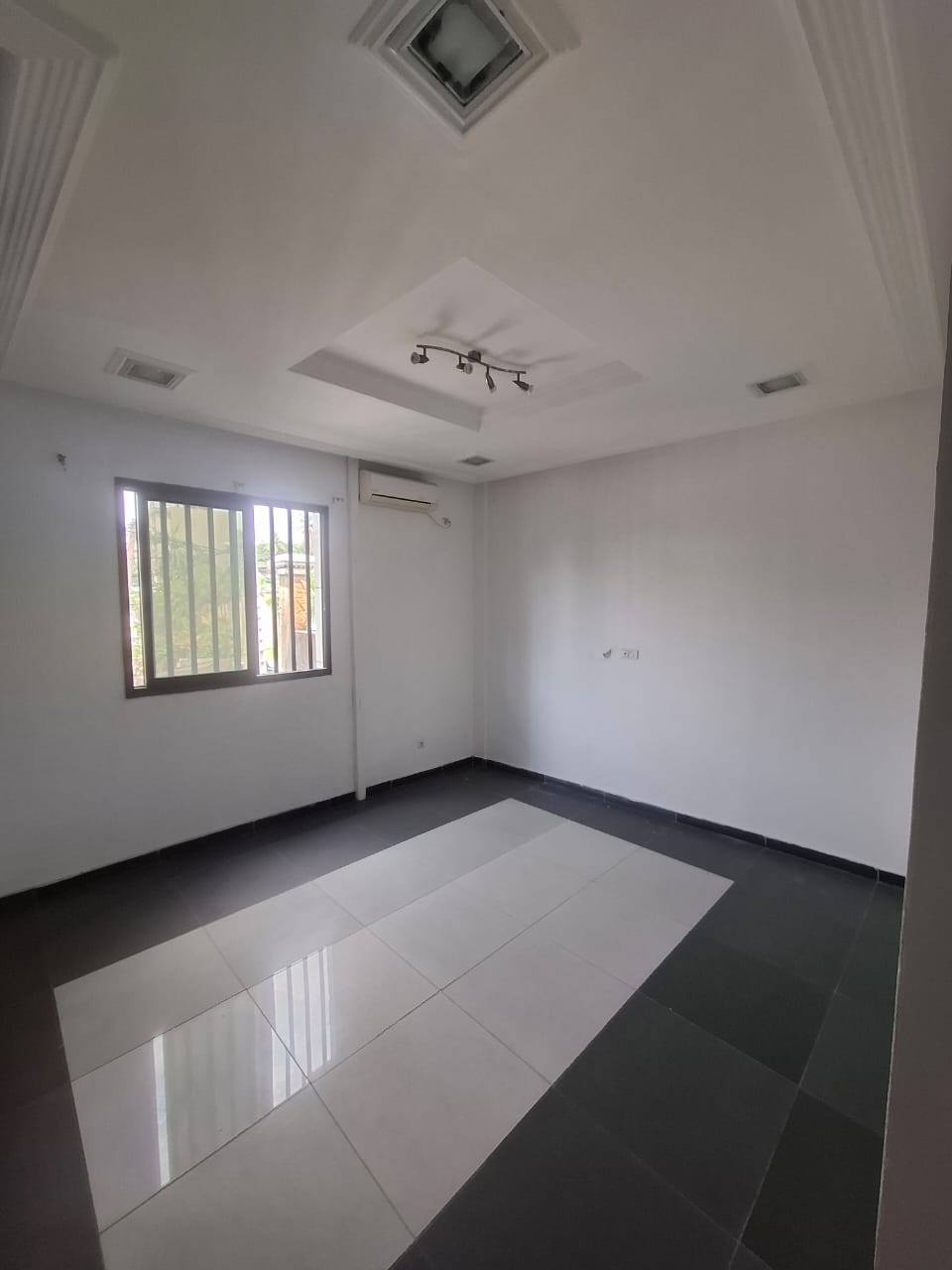 FH_appart_bonaberi_310326_chb3