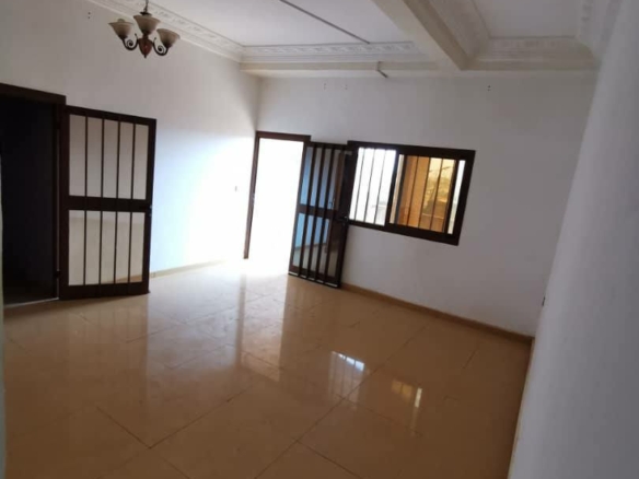 Appartement Moderne à Louer à Titi Garage