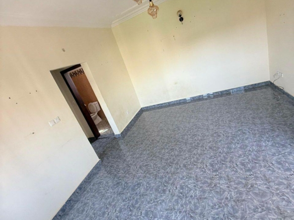 Studio Individuel à Louer, Yaoundé Éleveur