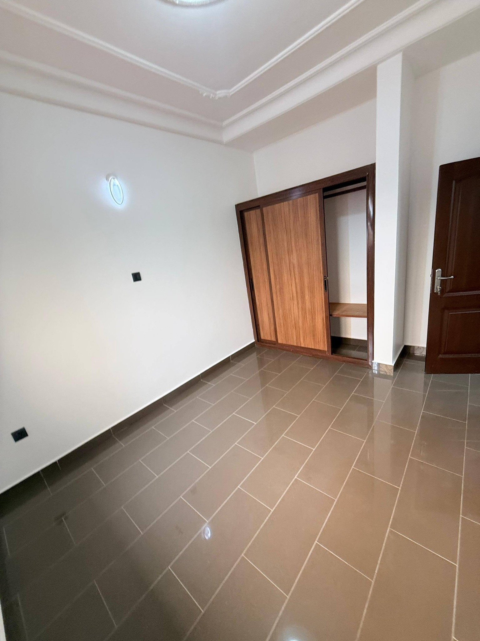 PIL_studio_nkolfoulou_150326_chb