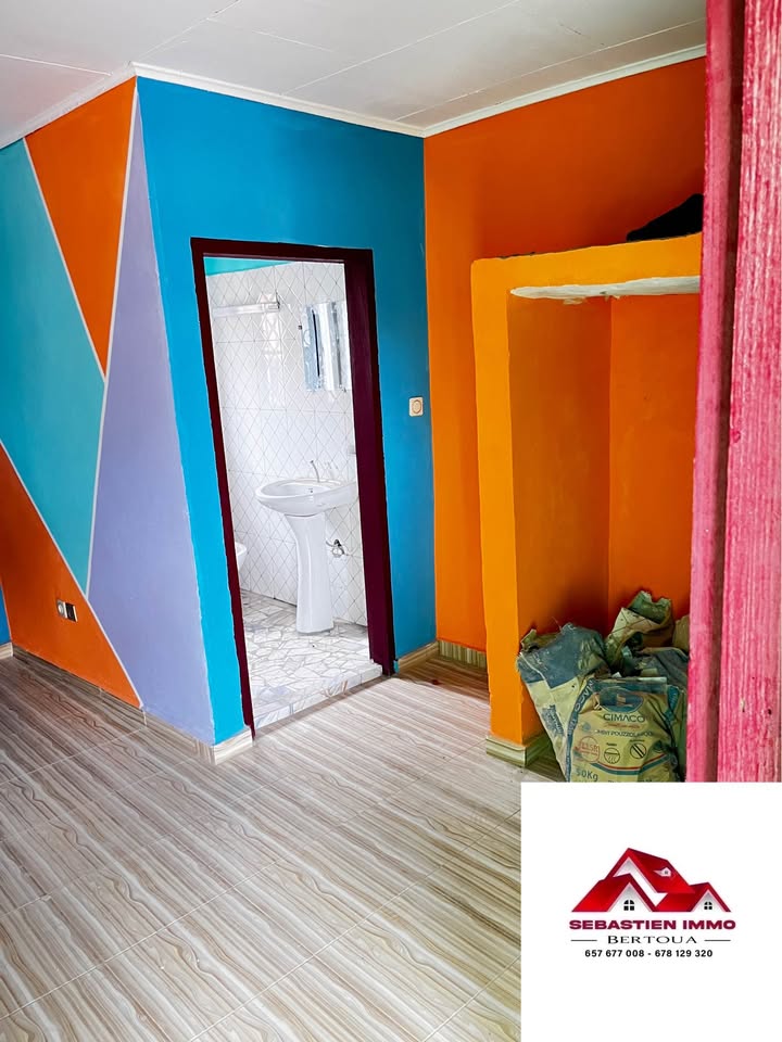 Magnifique chambre moderne à Bertoua Monou