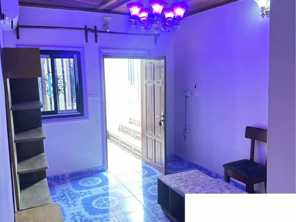 34351- Studio ultra moderne climatisé, Mokolo 2 Bertoua