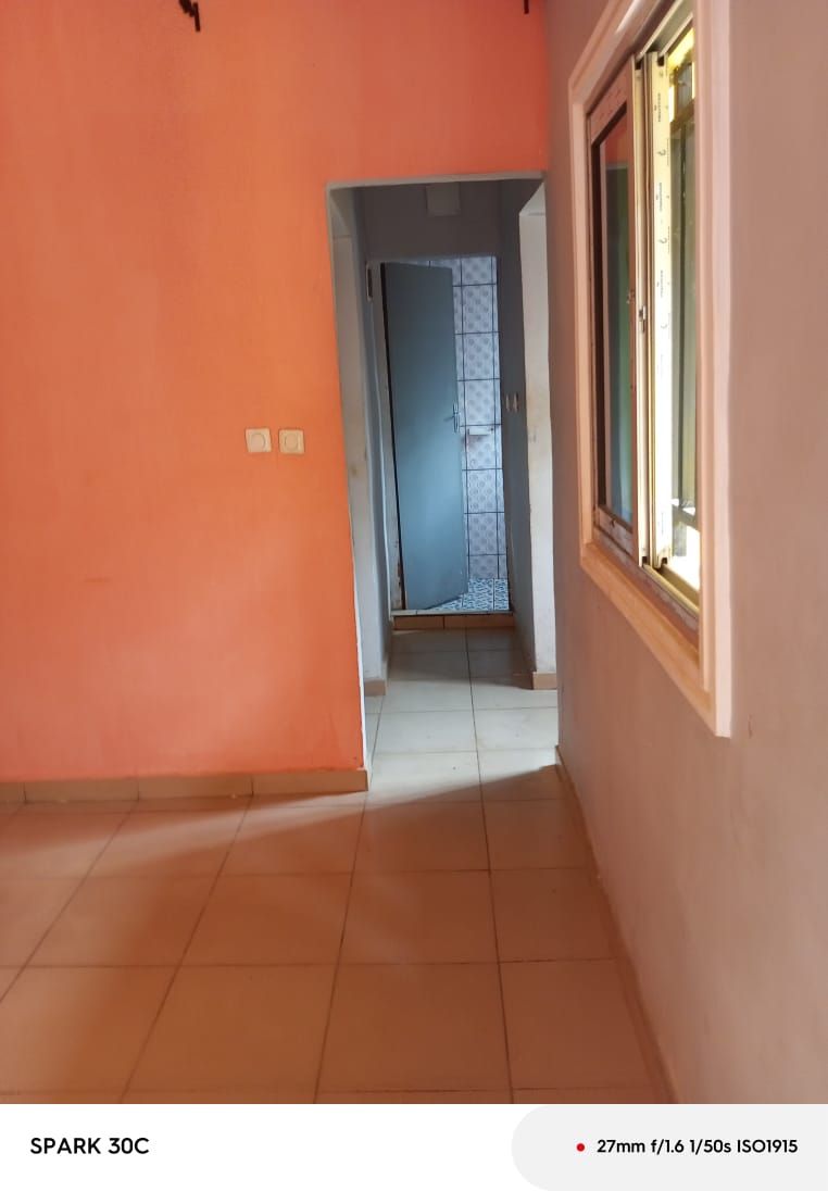 41009- STUDIO EN LOCATION À BEKA NGAOUNDERE