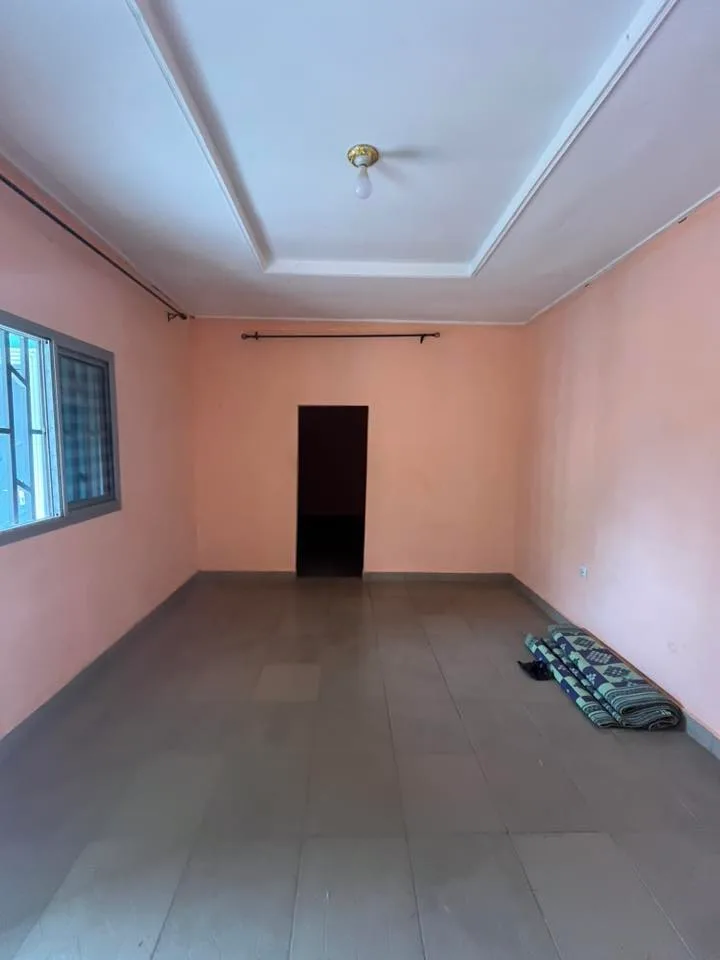 Studio dans un camp à Ngalbidjé Garoua