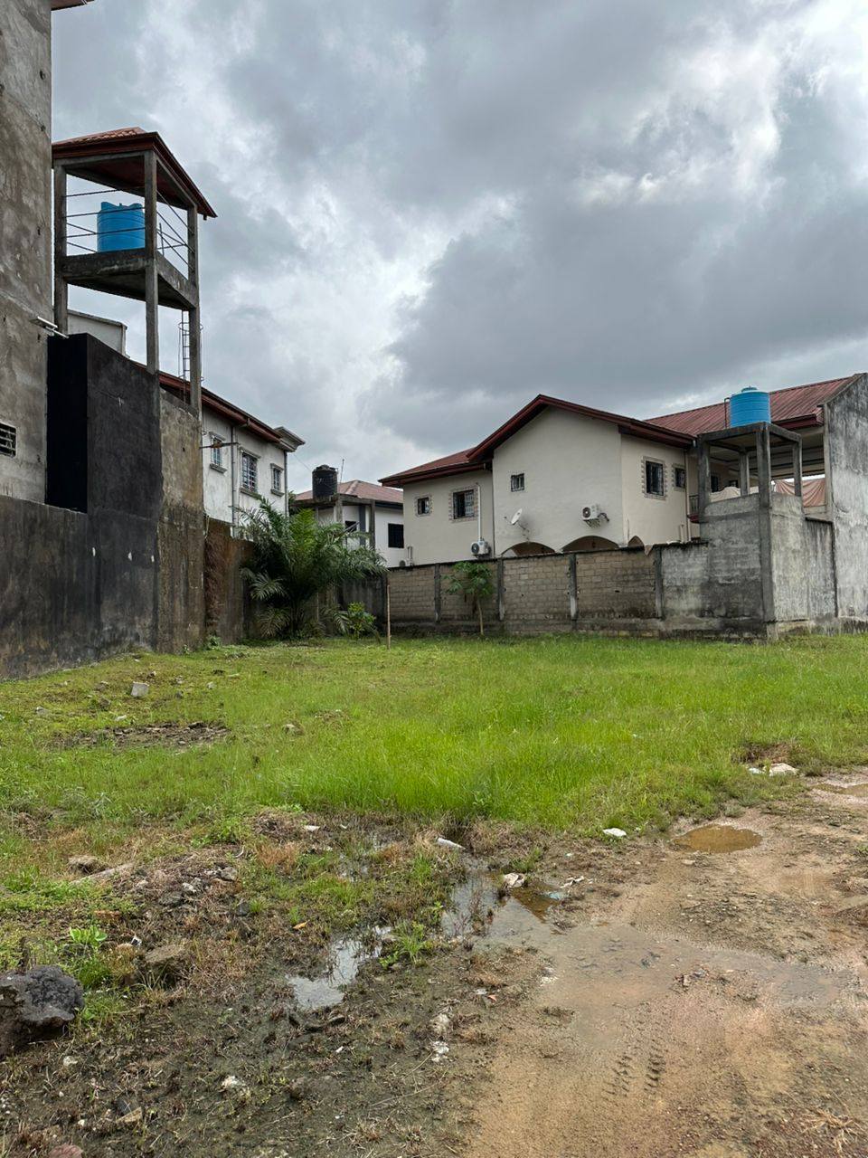 40696- TERRAIN RÉSIDENTIEL À CITÉ CHIRAC MAILLE 18