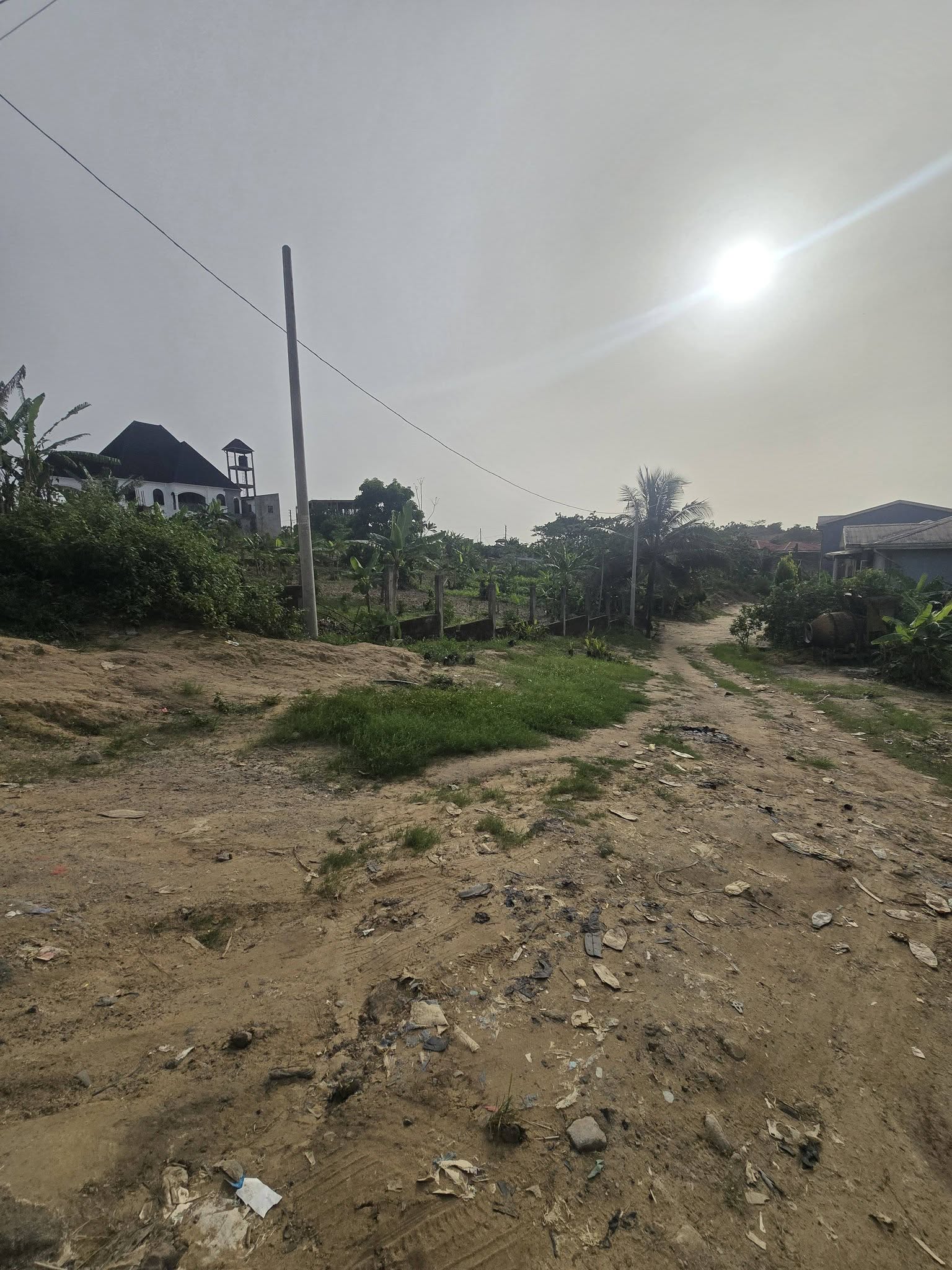 LI_terrain_japoma_070426_x5