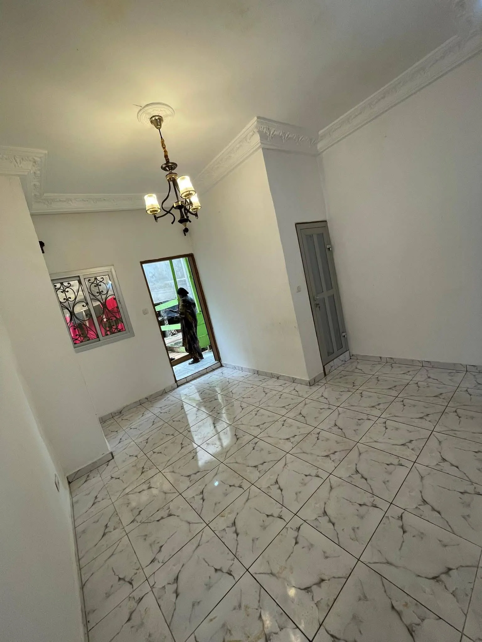 39073- Studio à louer à Yaoundé Nkolmesseng