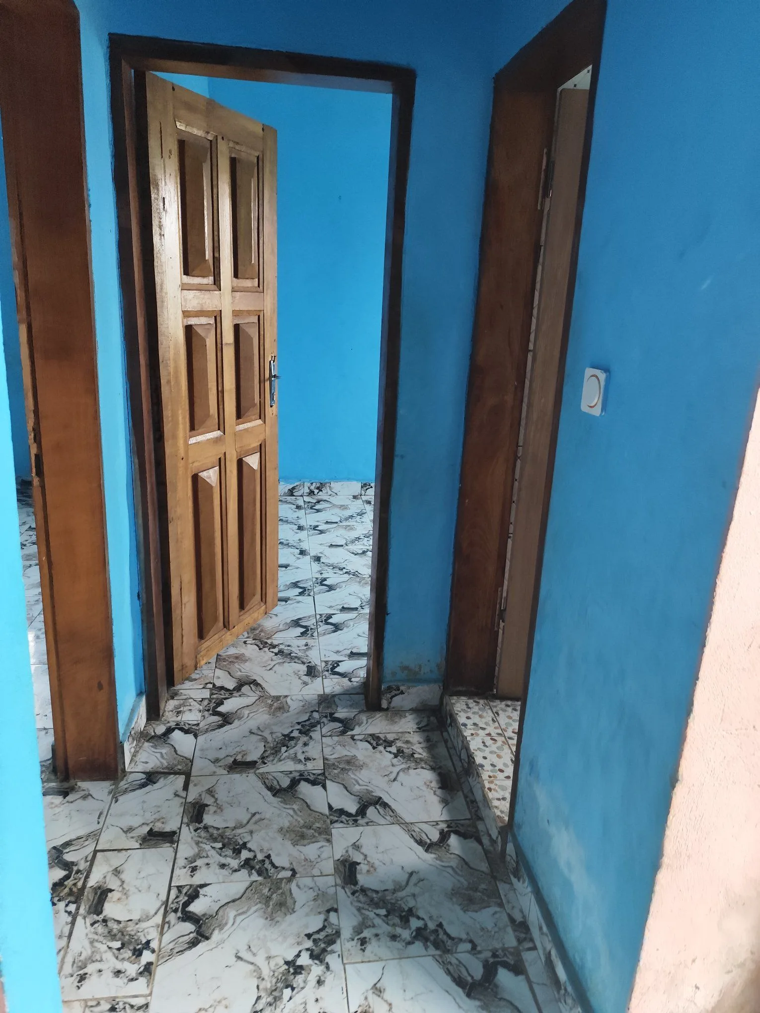 Appartement moderne 3 chambres, Ngalane Ebolowa