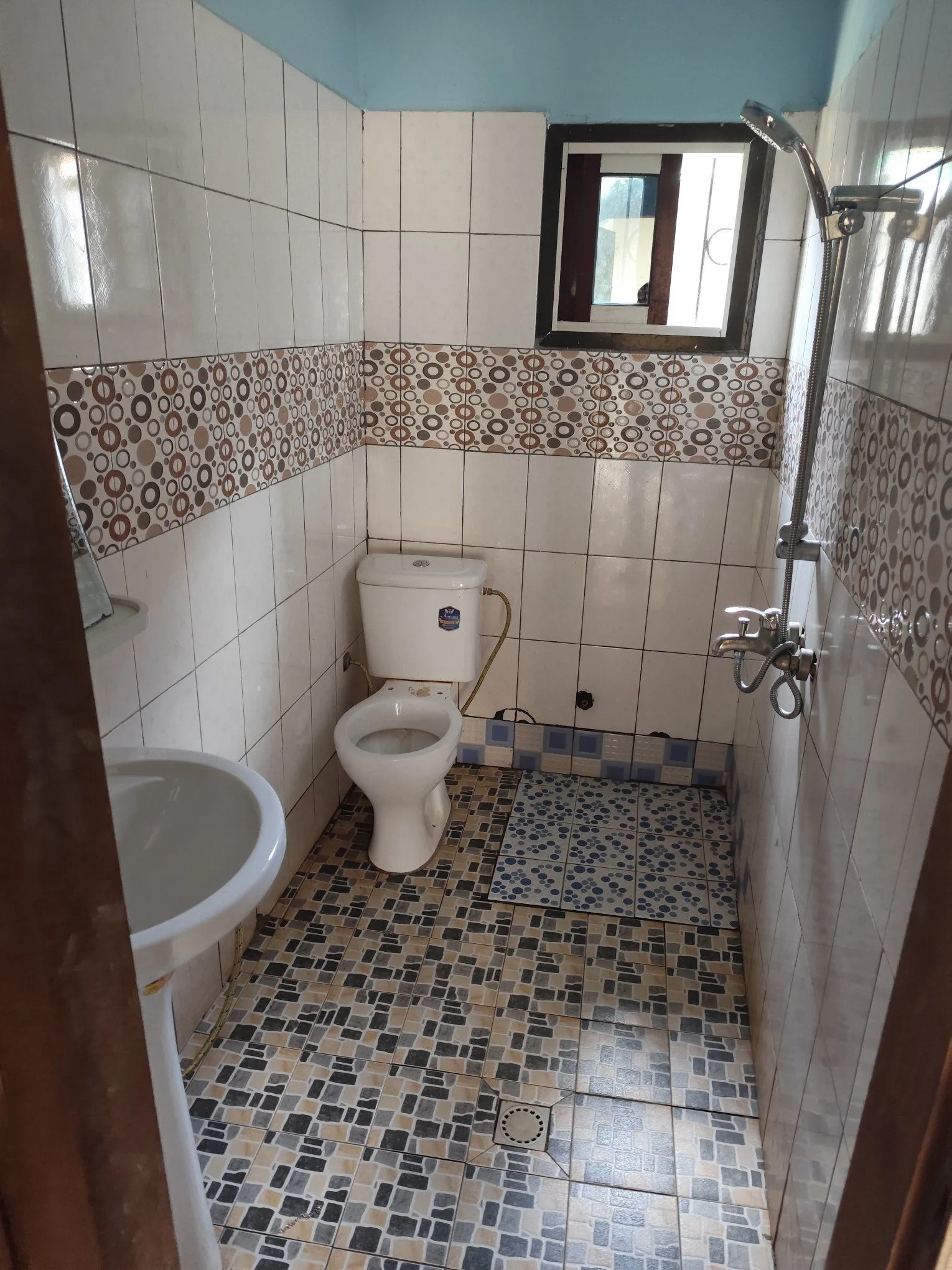 Appartement moderne 3 chambres, Ngalane Ebolowa