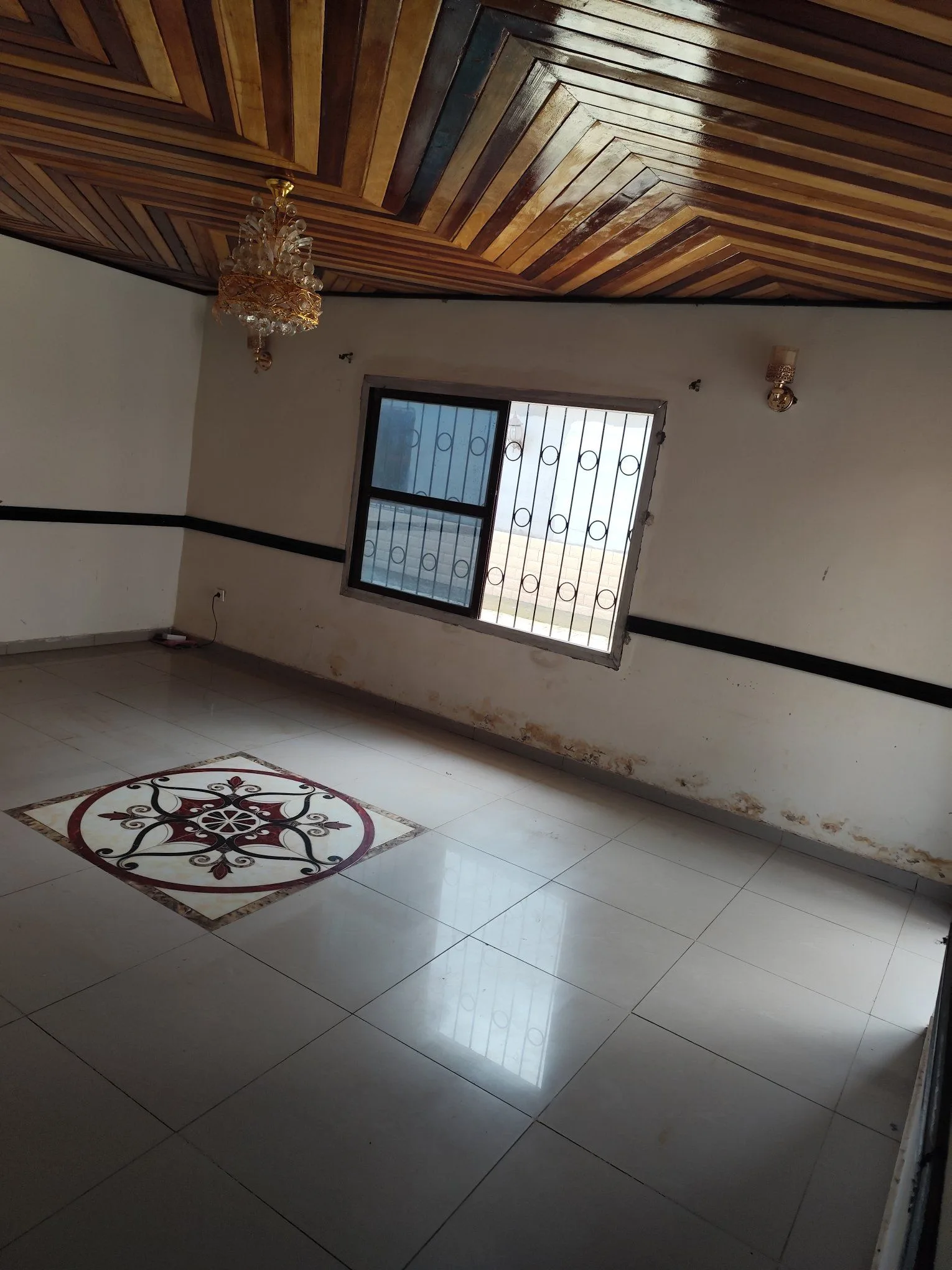 Appartement moderne 3 chambres, Ngalane Ebolowa