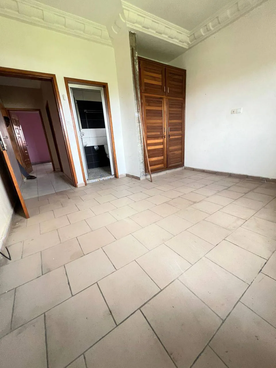 APPARTEMENT MODERNE STAFFÉ À MAKÉPÉ