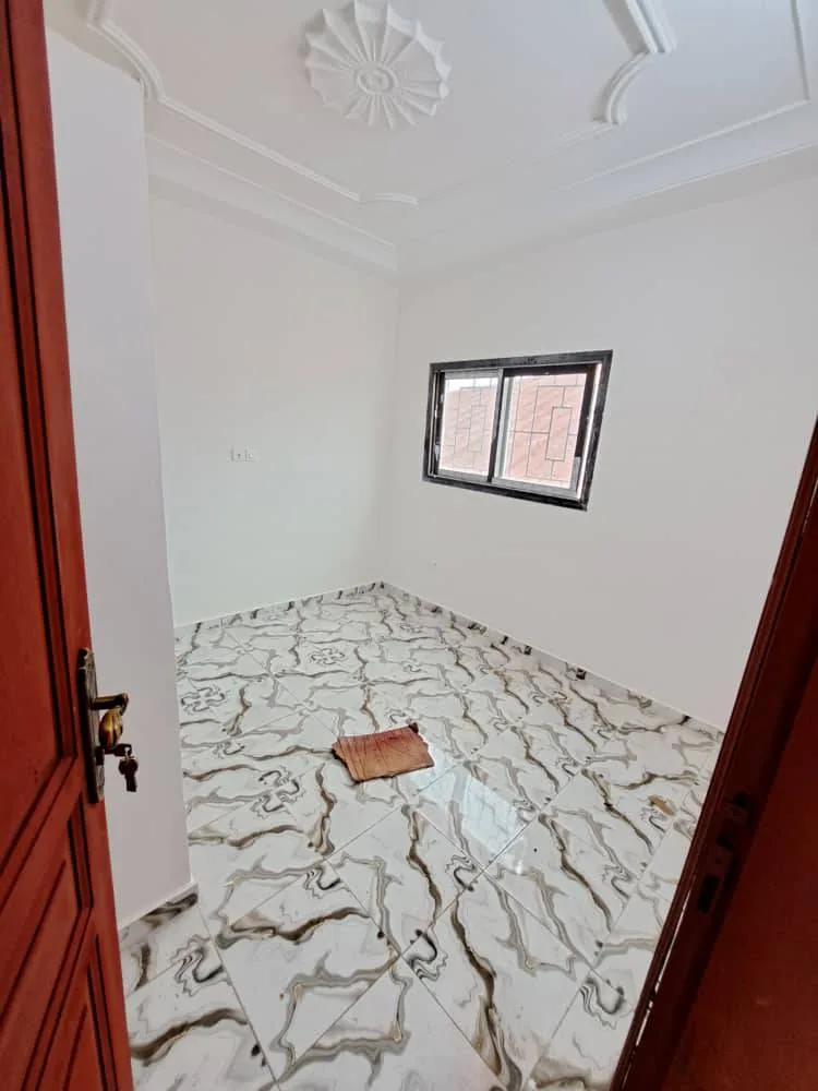 APPARTEMENT MODERNE SITUÉ À LENDI